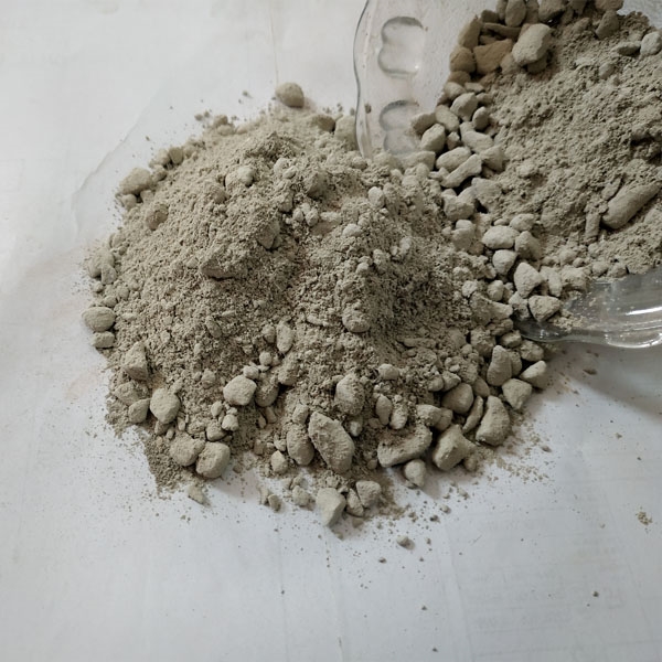 颗粒对刚玉质浇注料性能的影响